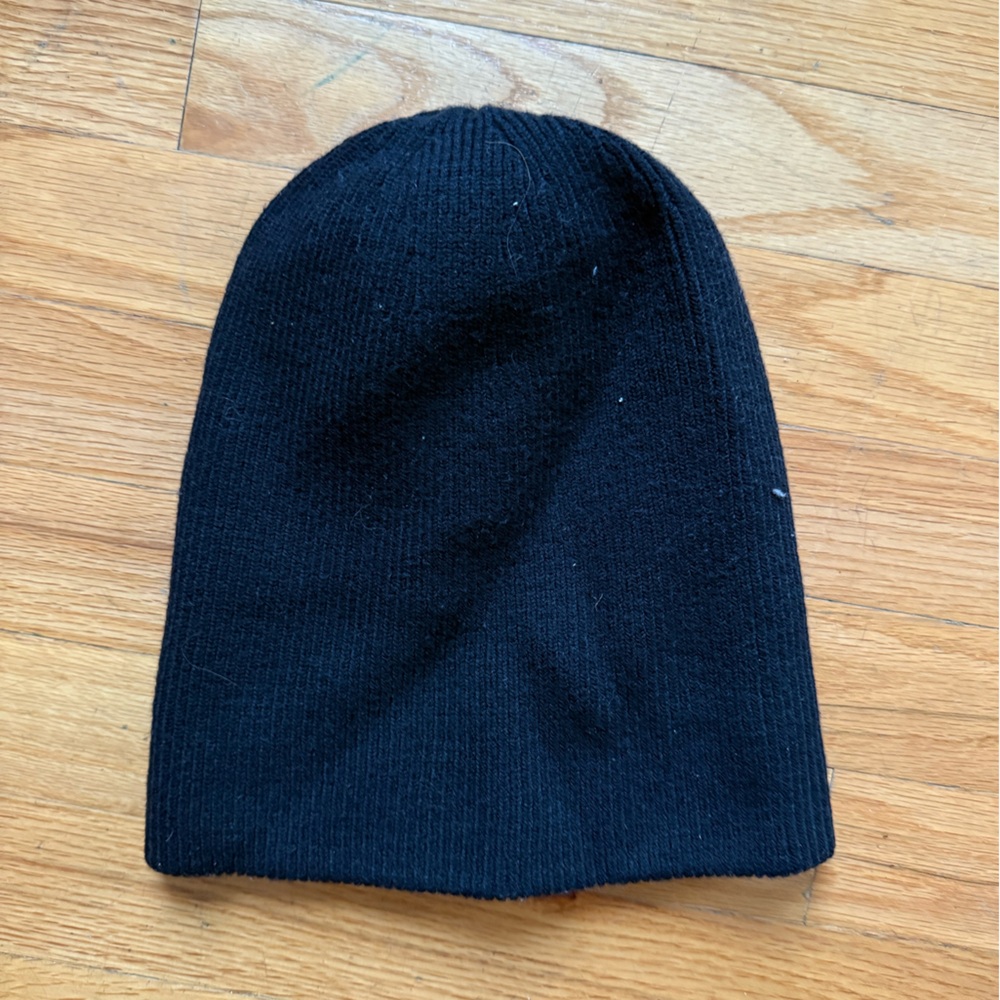 Aritzia Black Knit Beanie